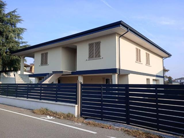 Villa in vendita a Castel San Giovanni PC