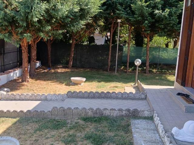Villa in vendita a Castel San Giovanni PC