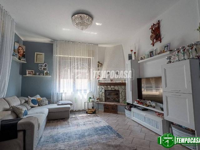 Villa in vendita a Castel San Giovanni PC