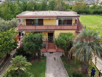 Villa in vendita a Castel San Giorgio SA