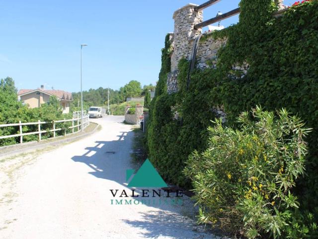 Villa in vendita a Castel San Pietro Romano RM