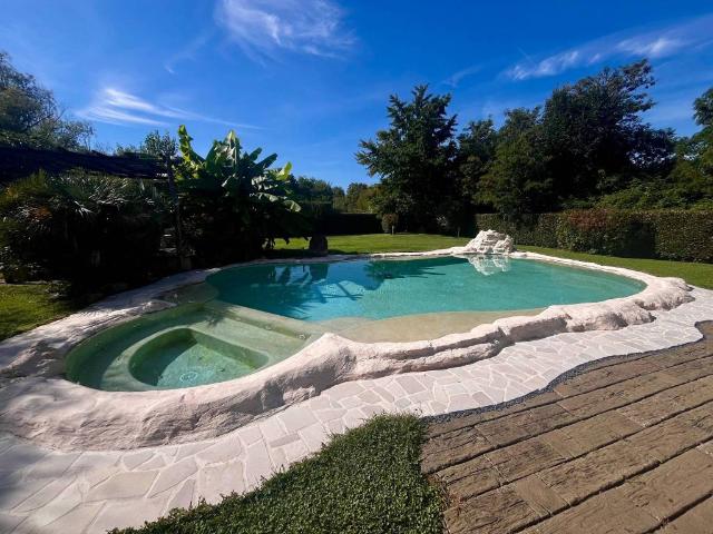 Villa in vendita a Castel San Pietro Terme BO