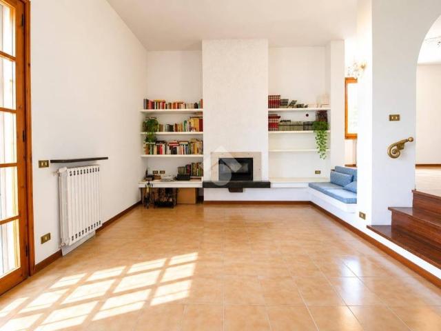 Villa in vendita a Castel San Pietro Terme BO