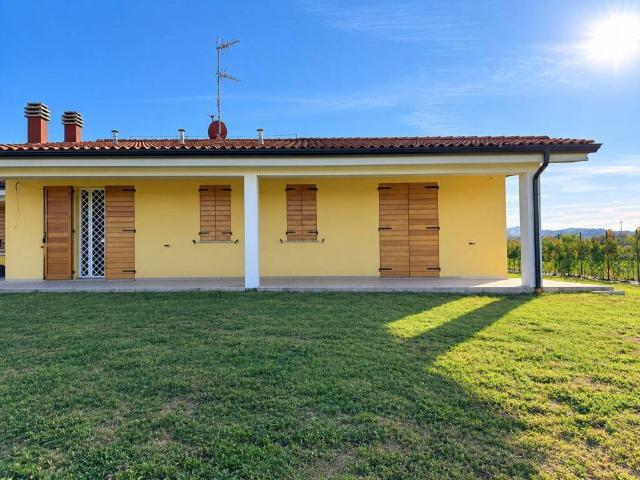 Villa in vendita a Castel San Pietro Terme BO