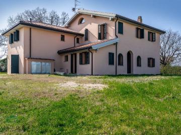 Villa in vendita a Castel San Pietro Terme BO