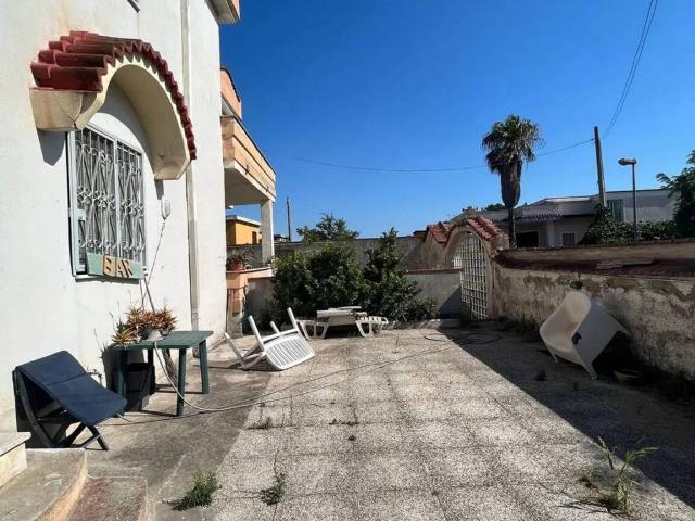 Villa in vendita a Castel Volturno CE