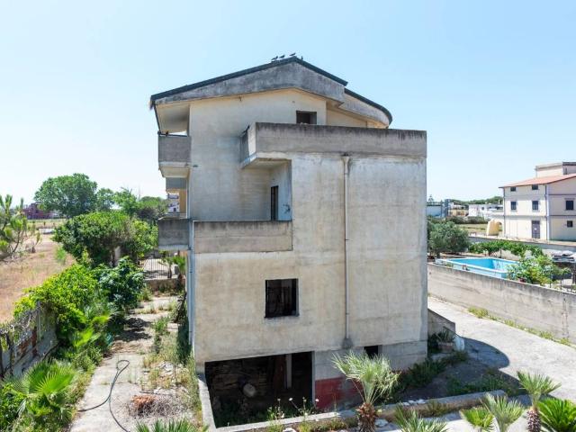Villa in vendita a Castel Volturno CE