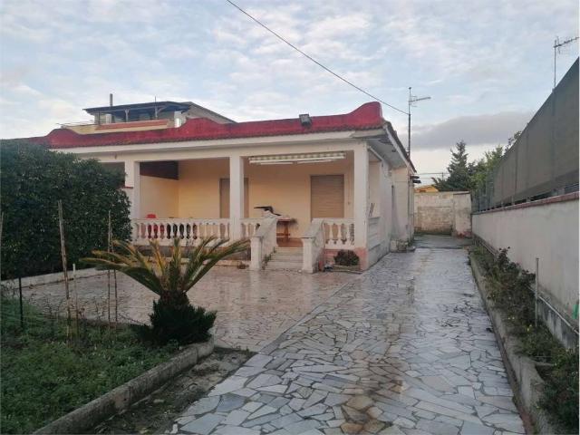 Villa in vendita a Castel Volturno CE