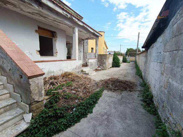Villa in vendita a Castel Volturno CE