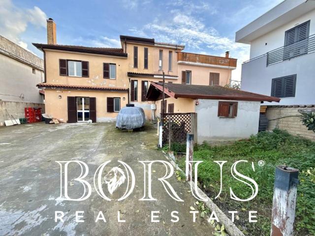 Villa in vendita a Castel Volturno CE