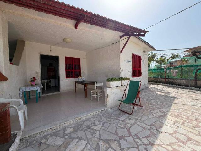 Villa in vendita a Castel Volturno CE