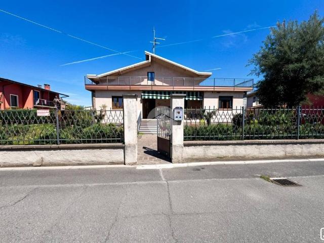 Villa in vendita a Castelcovati BS