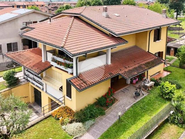 Villa in vendita a Castelcovati BS