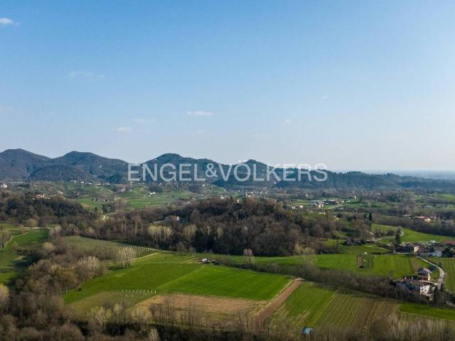 Villa in vendita a Castelcucco TV