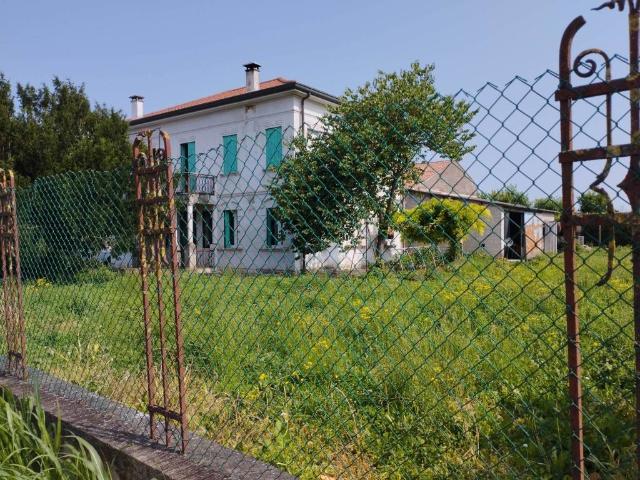 Villa in vendita a Castelbaldo PD