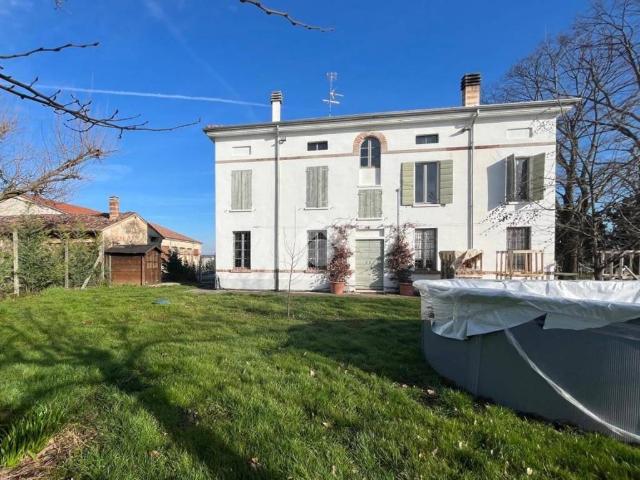 Villa in vendita a Castelbelforte MN