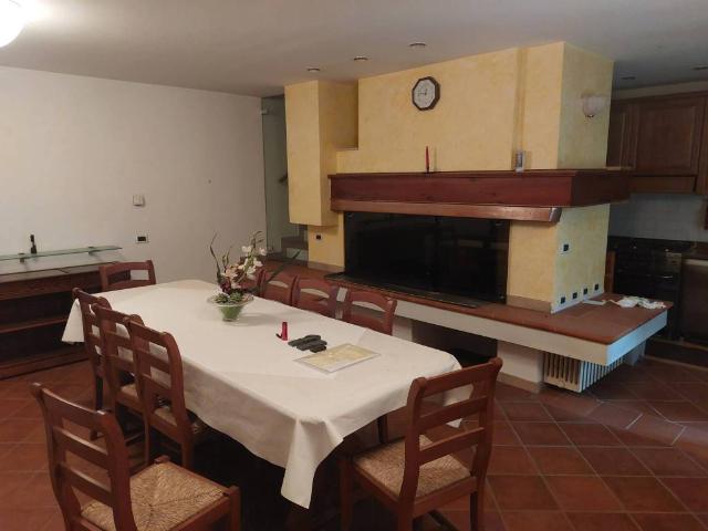 Villa in vendita a Castelgomberto VI
