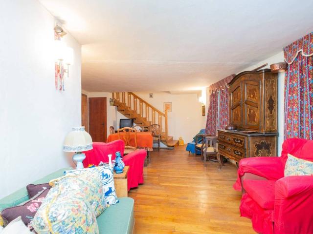 Villa in vendita a Casteldelfino CN