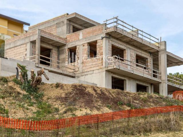Villa in vendita a Castelfidardo AN