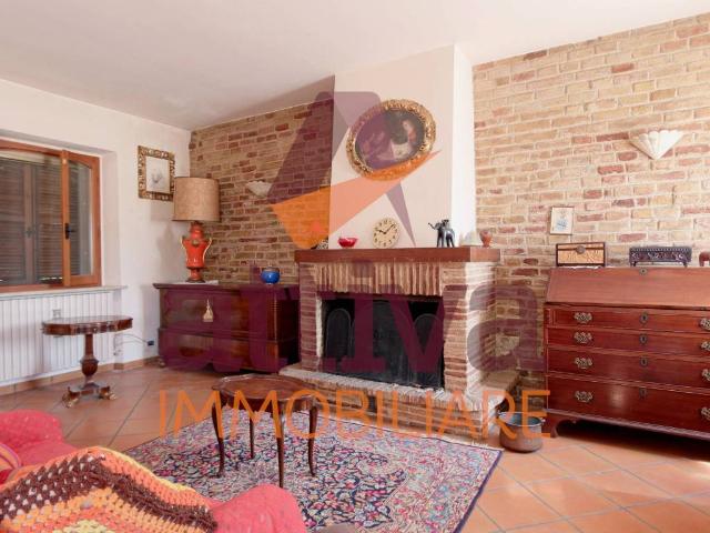 Villa in vendita a Castelfidardo AN
