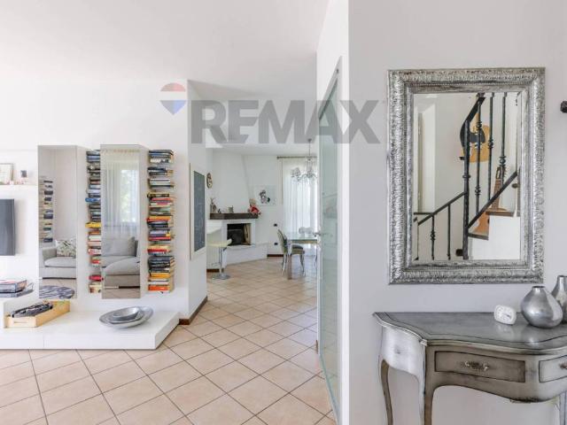Villa in vendita a Castelfidardo AN