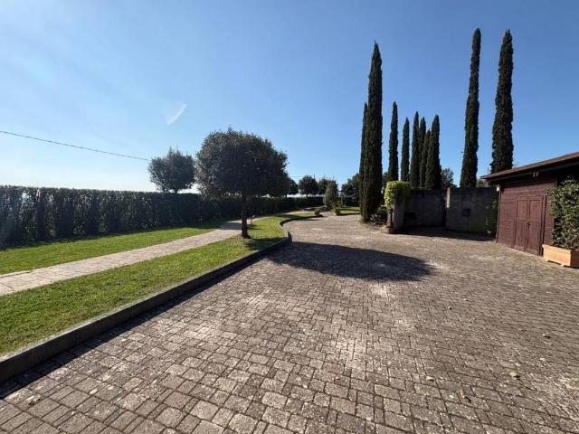 Villa in vendita a Castelfiorentino FI
