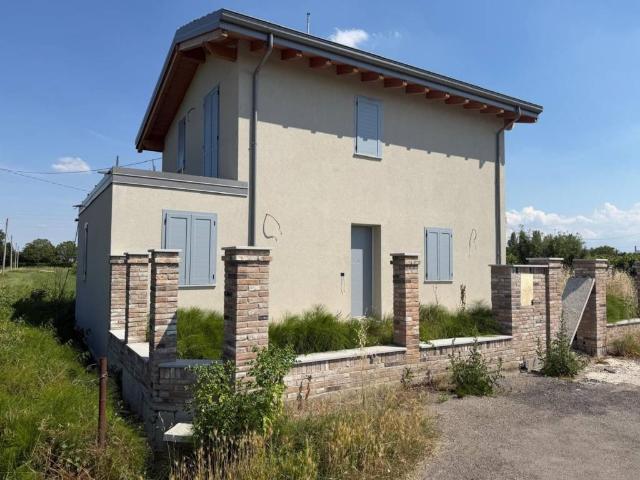 Villa in vendita a Castelfranco Emilia MO