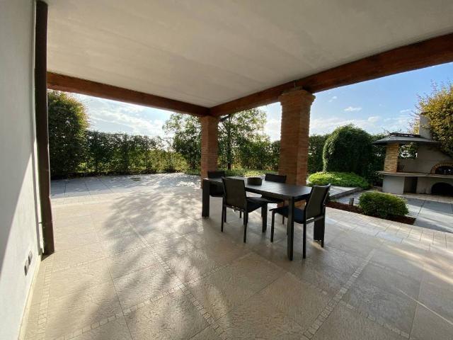 Villa in vendita a Castelfranco Emilia MO