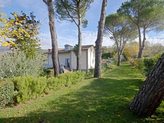 Villa in vendita a Castelfranco Piandisco AR