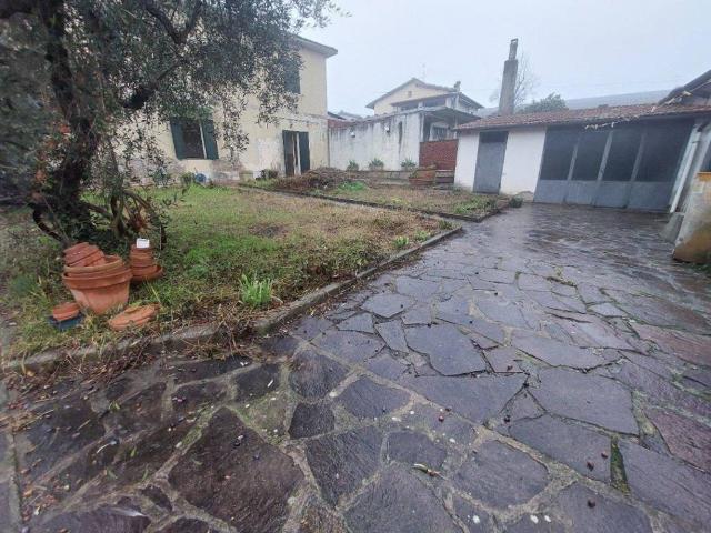 Villa in vendita a Castelfranco Piandisco AR