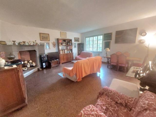 Villa in vendita a Castelfranco Piandisco AR