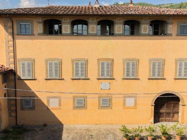 Villa in vendita a Castelfranco Piandisco AR
