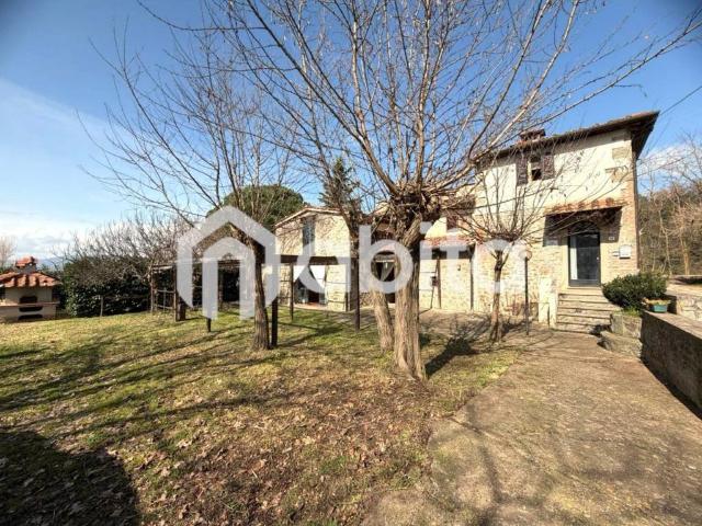 Villa in vendita a Castelfranco Piandisco AR