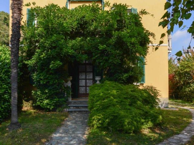 Villa in vendita a Castello Cabiaglio VA