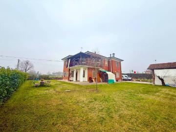 Villa in vendita a Castello di Annone AT