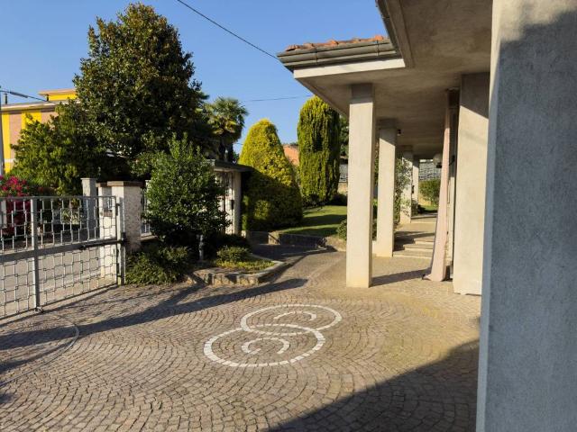 Villa in vendita a Castell'Alfero AT