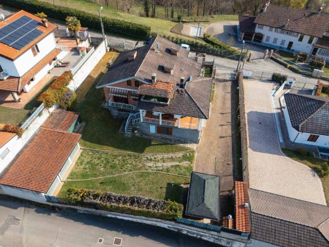 Villa in vendita a Castell'Alfero AT