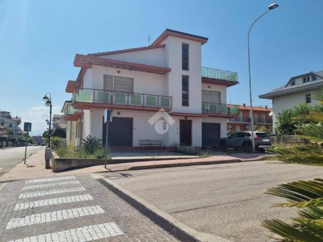Villa in vendita a Castellalto TE