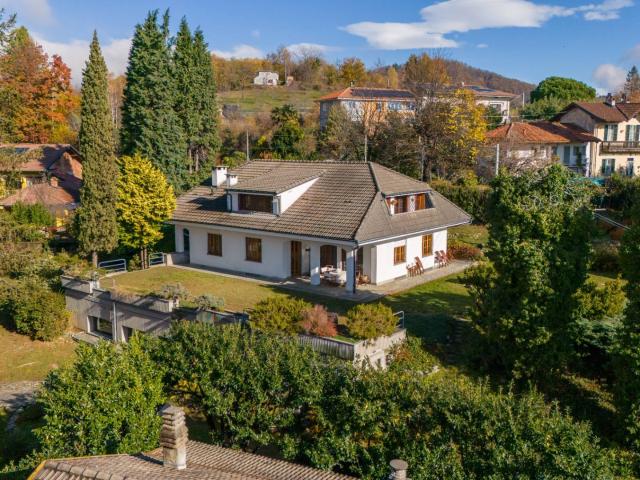 Villa in vendita a Castellamonte, Sant'Anna Boschi