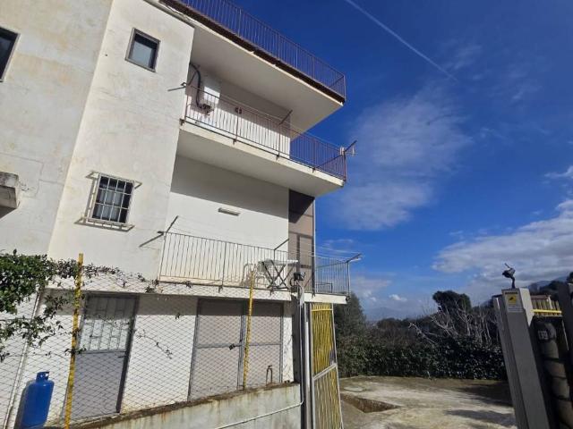 Villa in vendita a Castellammare di Stabia NA