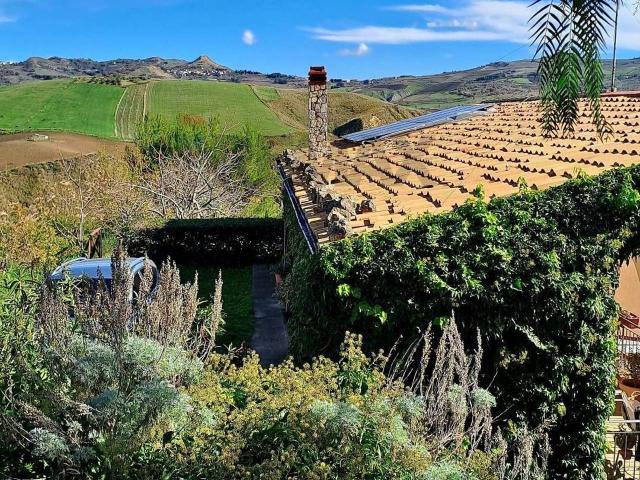 Villa in vendita a Castellana Sicula
