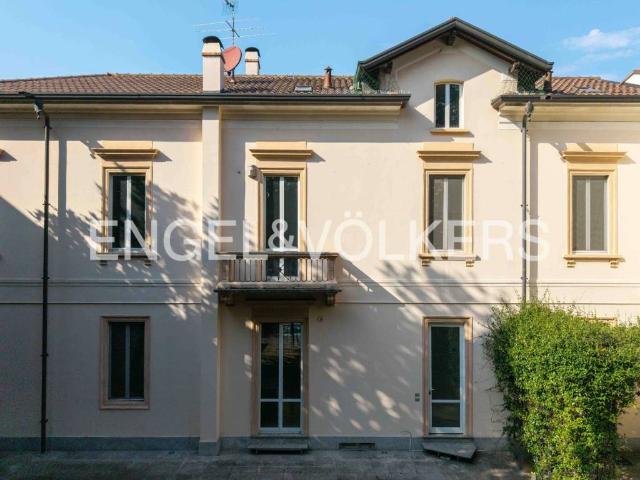 Villa in vendita a Castellanza VA