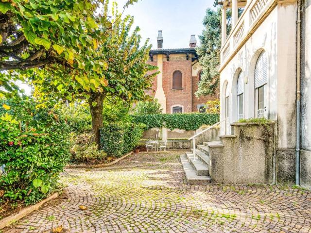 Villa in vendita a Castellanza VA
