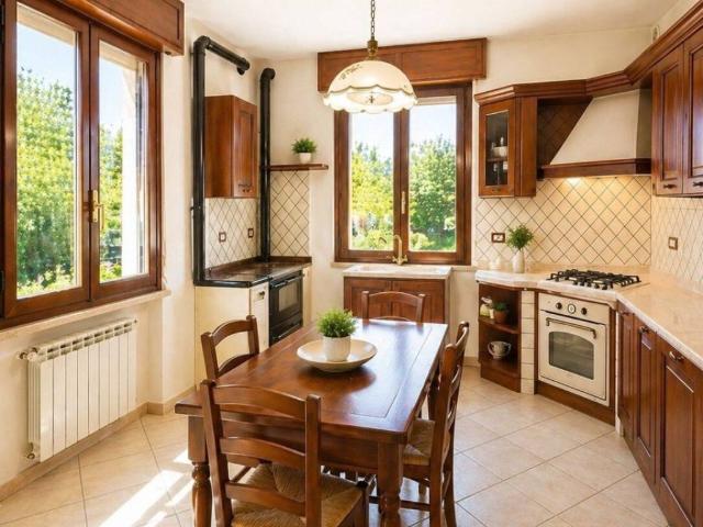 Villa in vendita a Castellarano RE