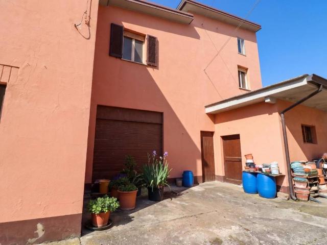 Villa in vendita a Castell'Arquato PC