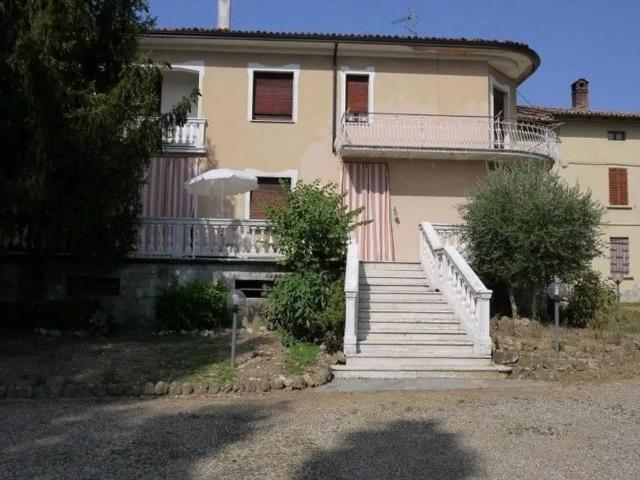 Villa in vendita a Castell'Arquato PC