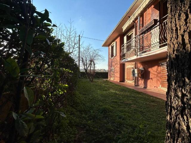 Villa in vendita a Castell'Arquato PC