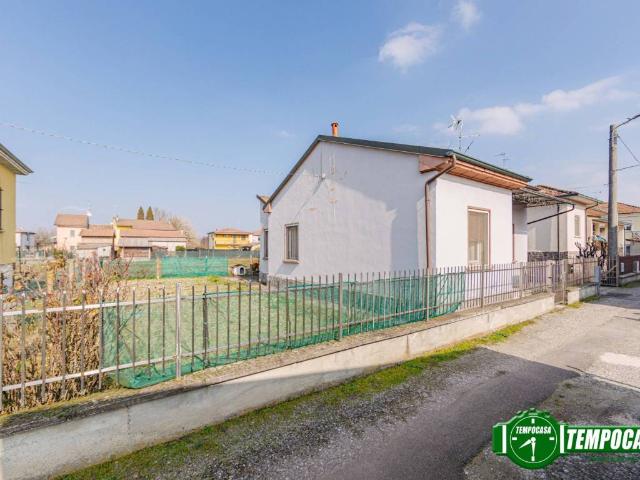 Villa in vendita a Castelletto di Branduzzo PV