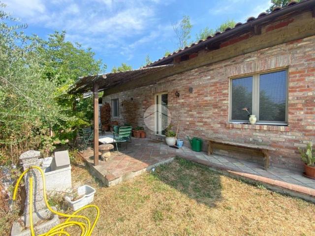 Villa in vendita a Castelletto Merli AL