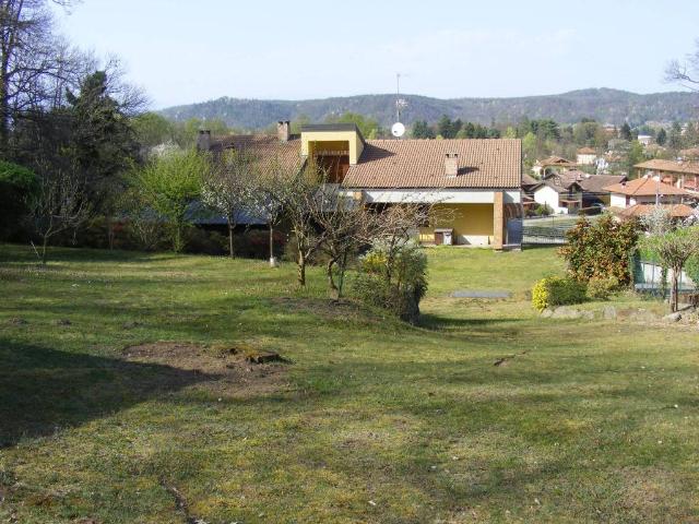Villa in vendita a Castelletto Sopra Ticino NO